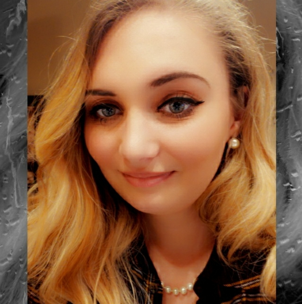 Meet your Posher, Brooke